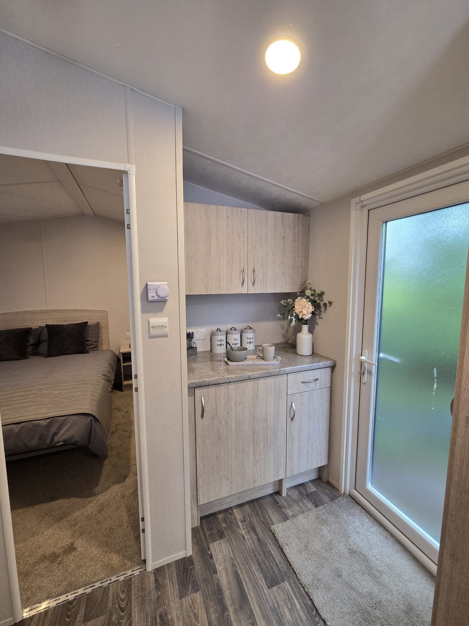 AVAILABLE | 2026 | Sunrise ‘Micro’ Lodge | 31×12 | 1 King Bed - Image 11