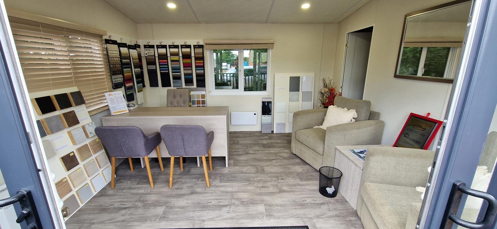 AVAILABLE | Garden Office/ Glamping | 19×12 with kitchen | D/Glazing & Heating - Image 2