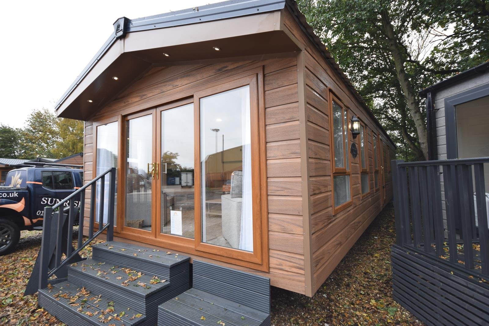 PRE-ORDER | 2027 Sunrise Lodge Superior | 41×14 with 3 beds