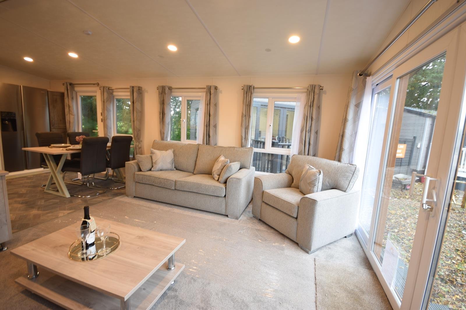 PRE-ORDER | 2027 Sunrise Lodge Superior | 41×14 with 3 beds - Image 6