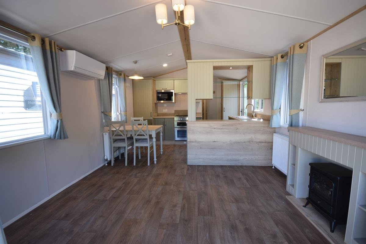 SOLD | USED 2020 Atlas Debonair Lodge | 38×12 with 2 beds - Image 2