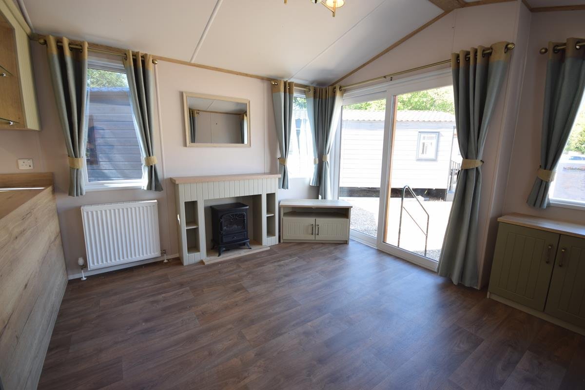 SOLD | USED 2020 Atlas Debonair Lodge | 38×12 with 2 beds - Image 4