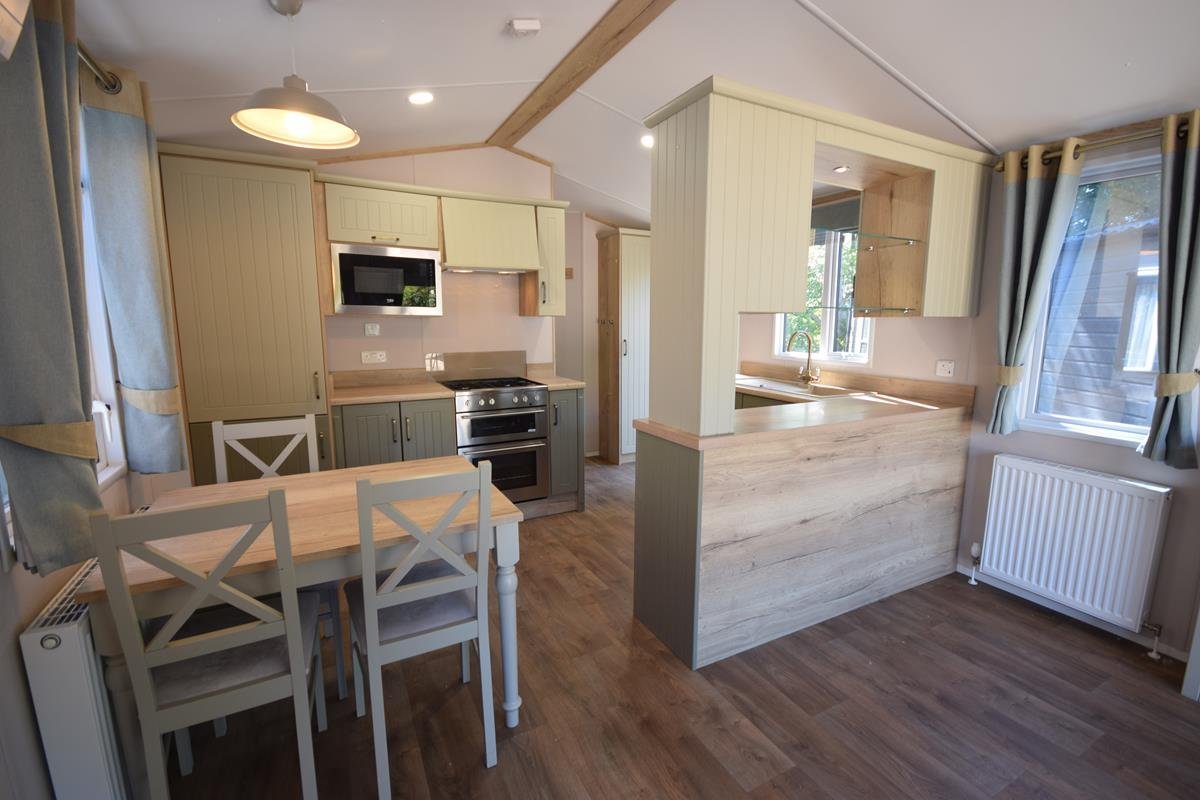 SOLD | USED 2020 Atlas Debonair Lodge | 38×12 with 2 beds - Image 8