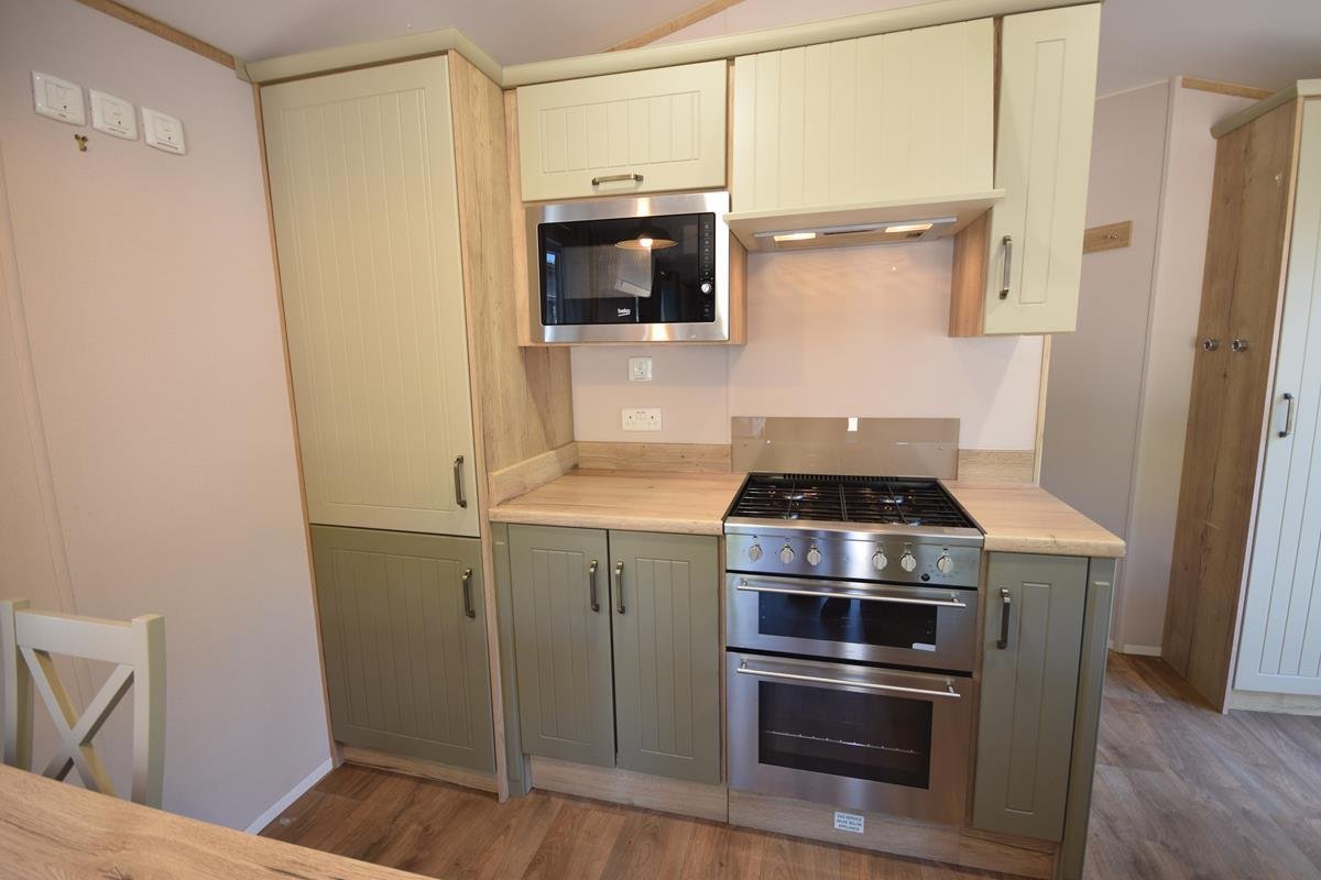 SOLD | USED 2020 Atlas Debonair Lodge | 38×12 with 2 beds - Image 11