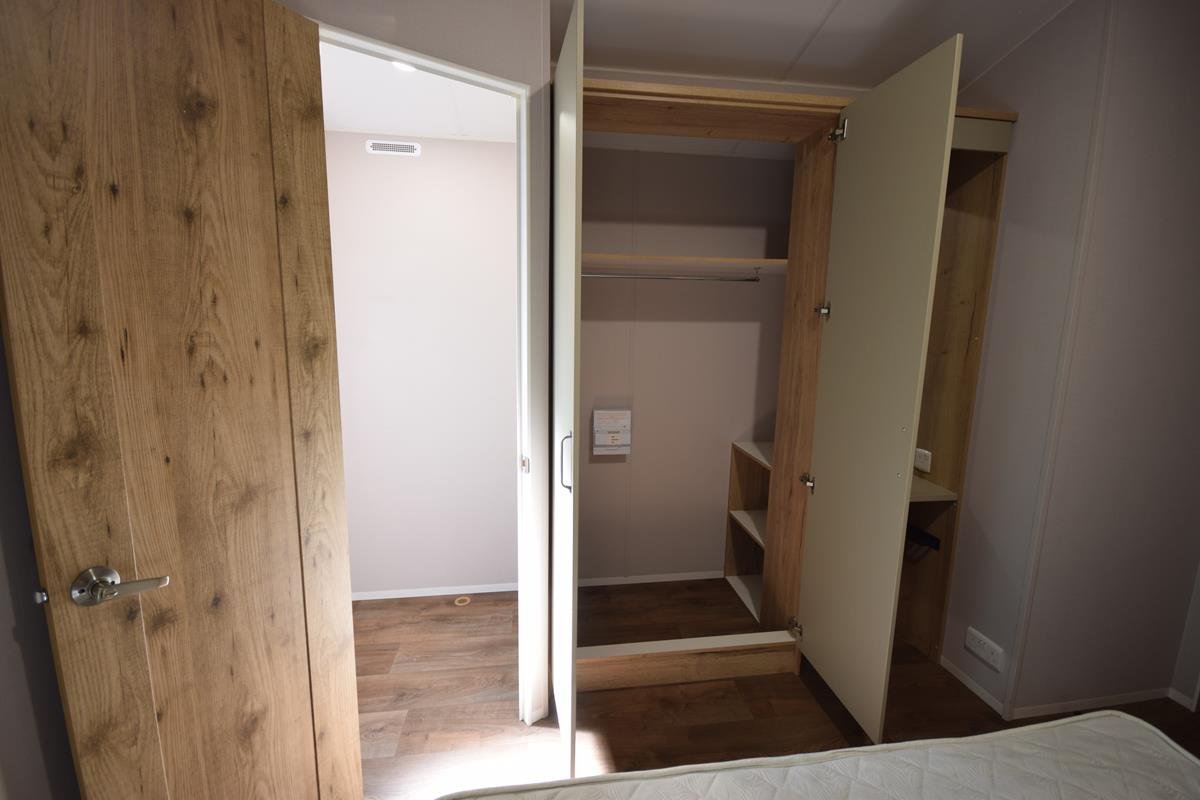 SOLD | USED 2020 Atlas Debonair Lodge | 38×12 with 2 beds - Image 24