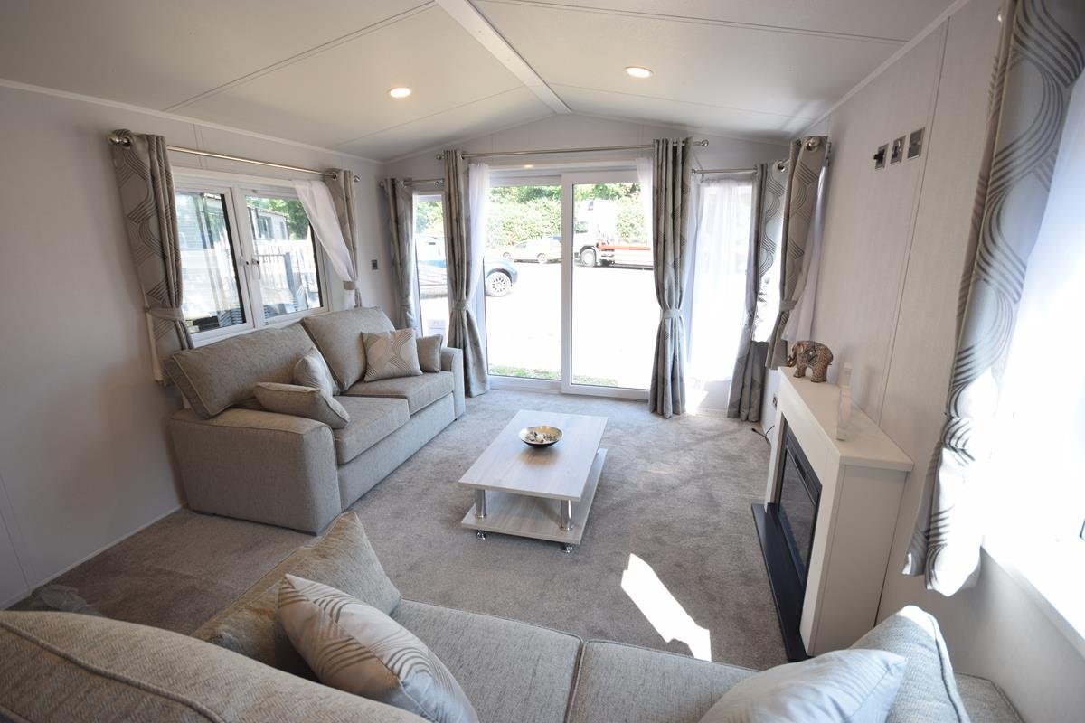 AVAILABLE | 2026 Sunrise Beverley Lodge | 38×12 | BS3632 Residential Mobile Home - Image 3
