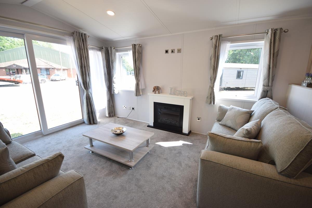 AVAILABLE | 2026 Sunrise Beverley Lodge | 38×12 | BS3632 Residential Mobile Home - Image 6