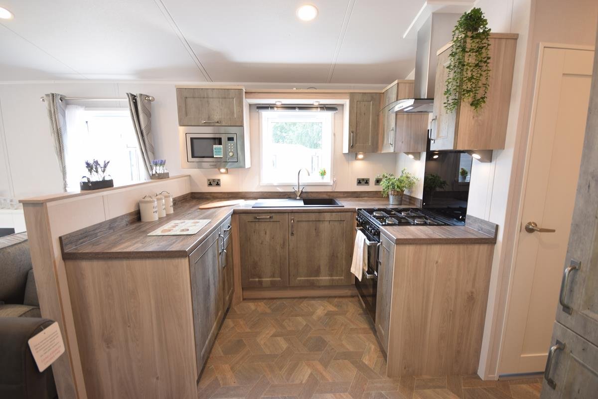 AVAILABLE | 2026 Sunrise Beverley Lodge | 38×12 | BS3632 Residential Mobile Home - Image 11