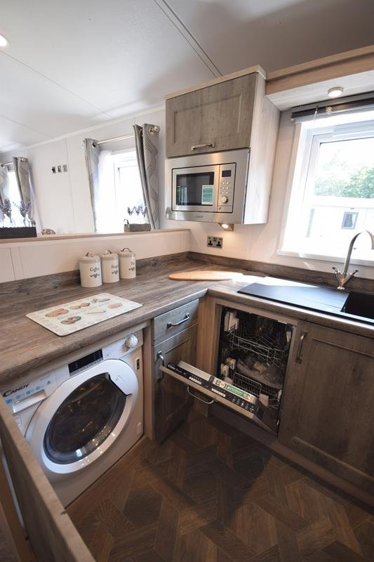 AVAILABLE | 2026 Sunrise Beverley Lodge | 38×12 | BS3632 Residential Mobile Home - Image 12