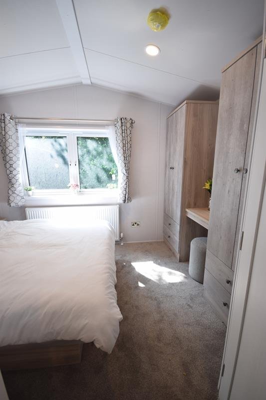 AVAILABLE | 2026 Sunrise Beverley Lodge | 38×12 | BS3632 Residential Mobile Home - Image 18