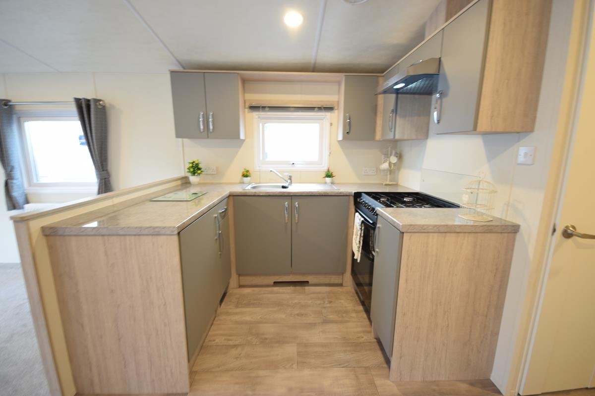 PRE-ORDER | 2027 | Sunrise Lodge Deluxe 38×13 | 2 beds - Image 13