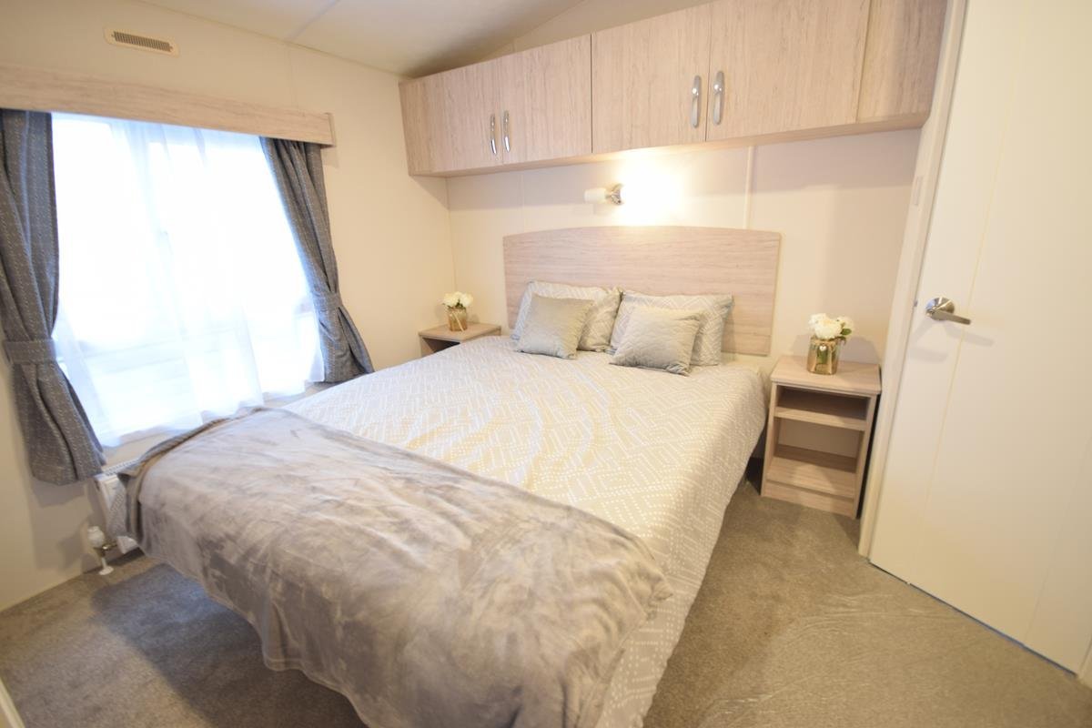PRE-ORDER | 2027 | Sunrise Lodge Deluxe 38×13 | 2 beds - Image 20