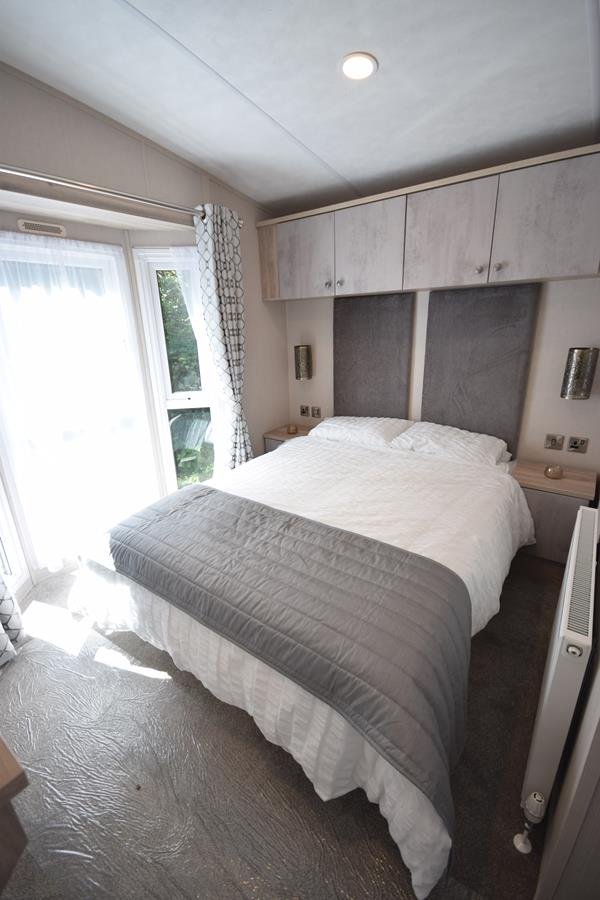 AVAILABLE | 2026 | NEW Sunrise Lodge ‘Superior’ | 40×13 with 2 beds - Image 21