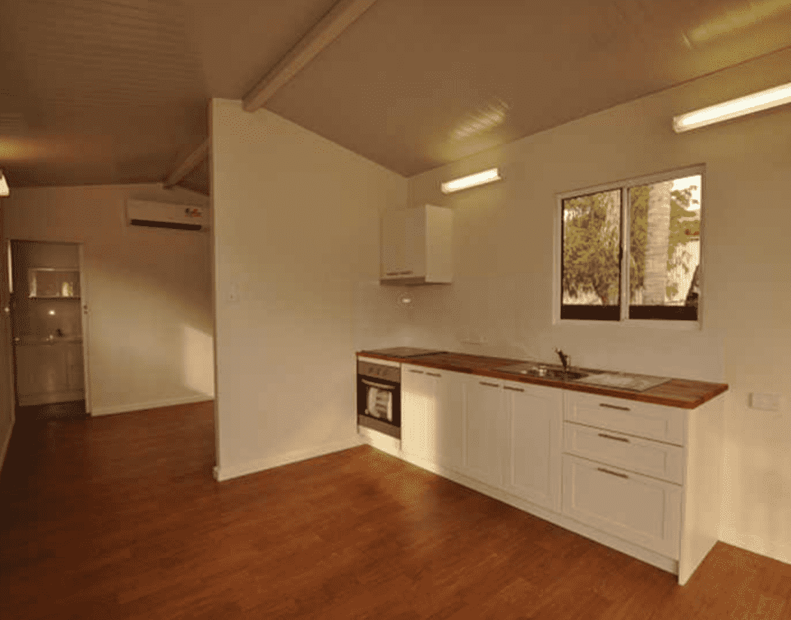 KLW-750 Cabin With Bathroom & Kitchen (300sqft) - Image 2